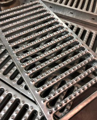 購入 Q235 Carbon Steel United Interlock Planking Grating System online manufacture